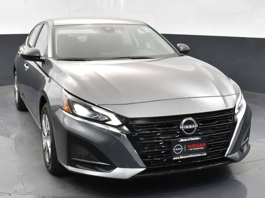 2025 Nissan Altima 2.5 S photo 1