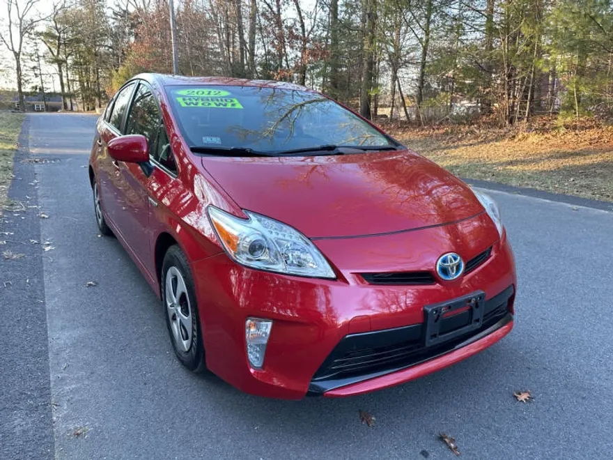 2012 Toyota Prius Two photo 1