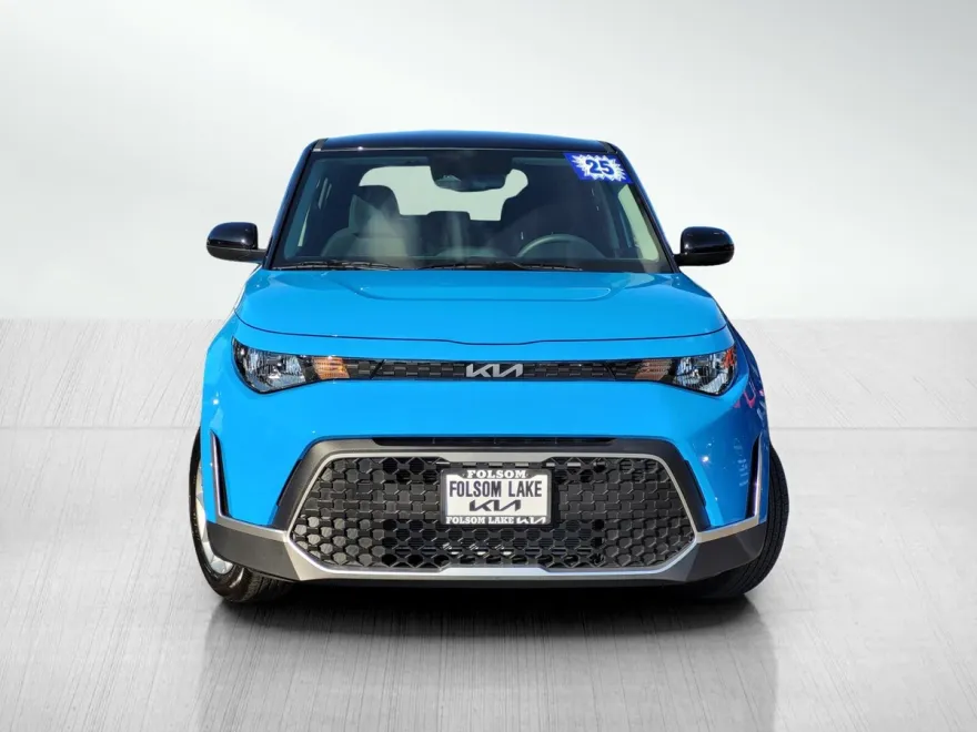 2025 Kia Soul S photo 1