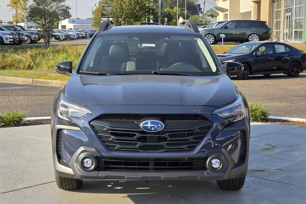 2025 Subaru Outback Onyx Edition photo 1