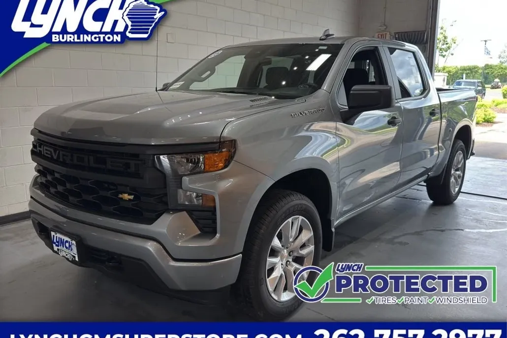 2025 Chevrolet Silverado 1500 Custom photo 1