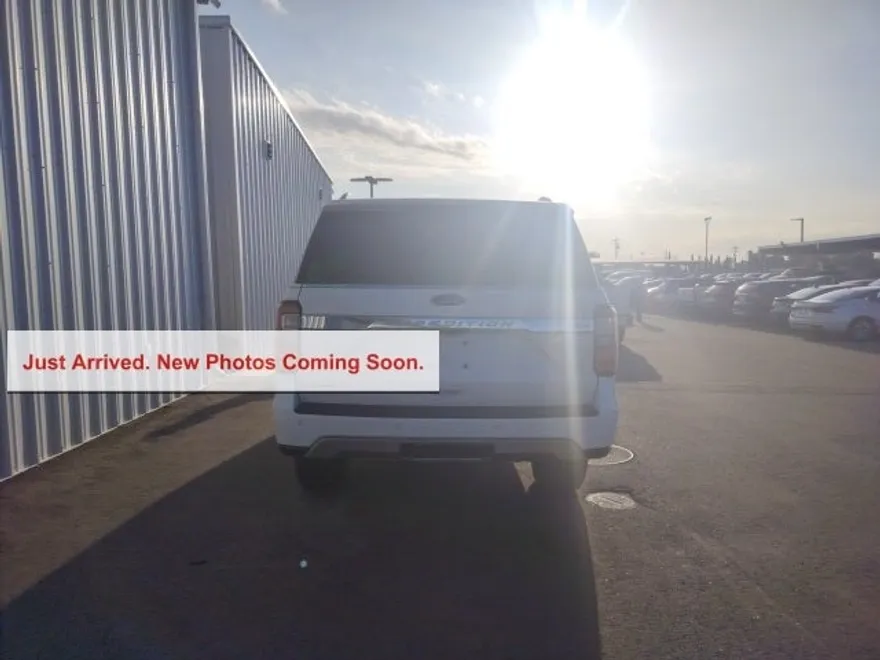 2021 Ford Expedition MAX Limited photo 1