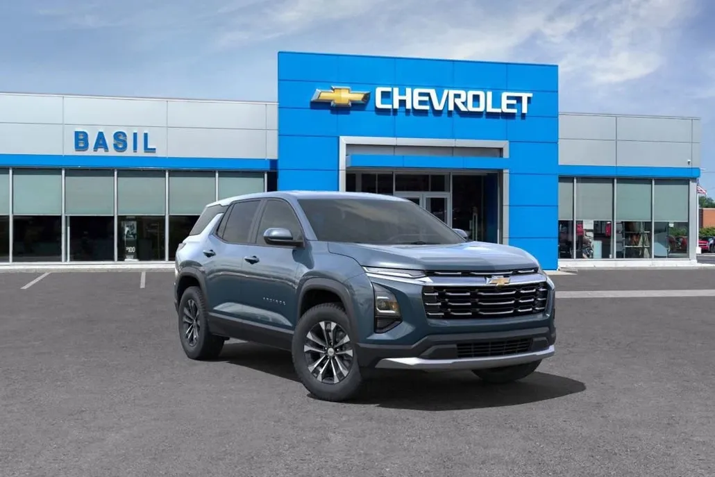 2026 Chevrolet Equinox LT photo 1