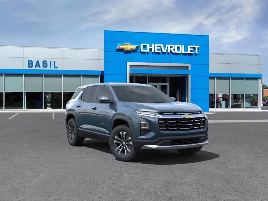 2026 Chevrolet Equinox LT photo 1