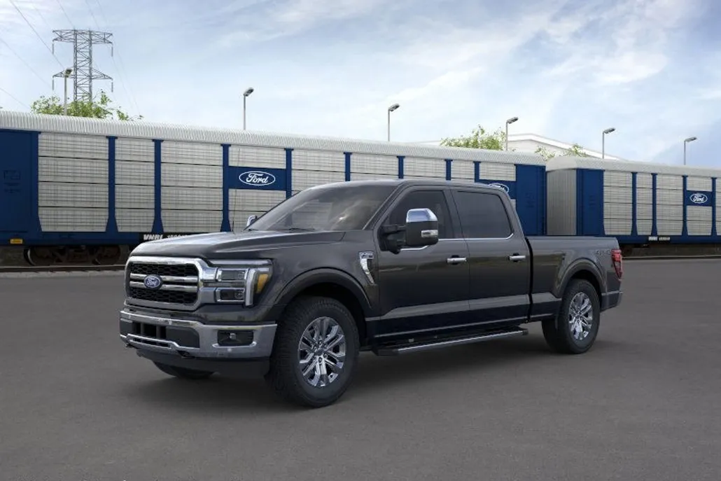 2025 Ford F-150 Lariat photo 1