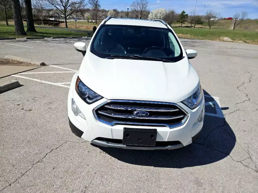 2020 Ford EcoSport Titanium photo 2