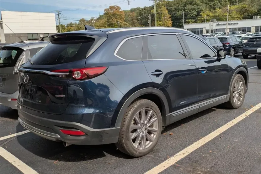 2022 Mazda CX-9 Grand Touring photo 1
