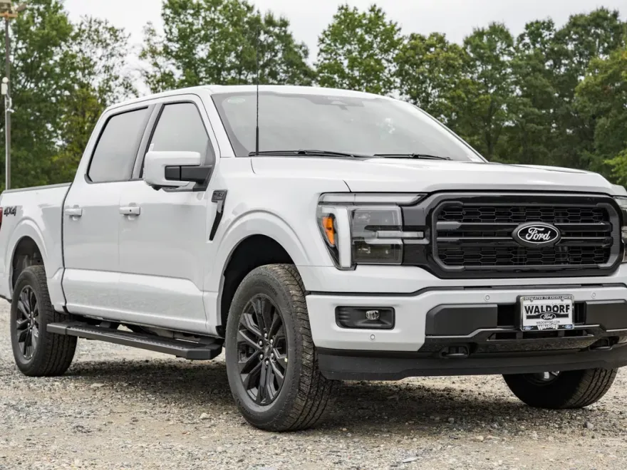 2025 Ford F-150 Lariat photo 1