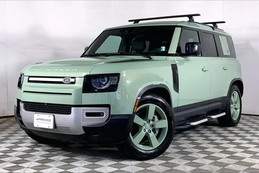 2023 Land Rover Defender 110 photo 1