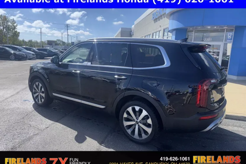 2022 Kia Telluride S photo 1