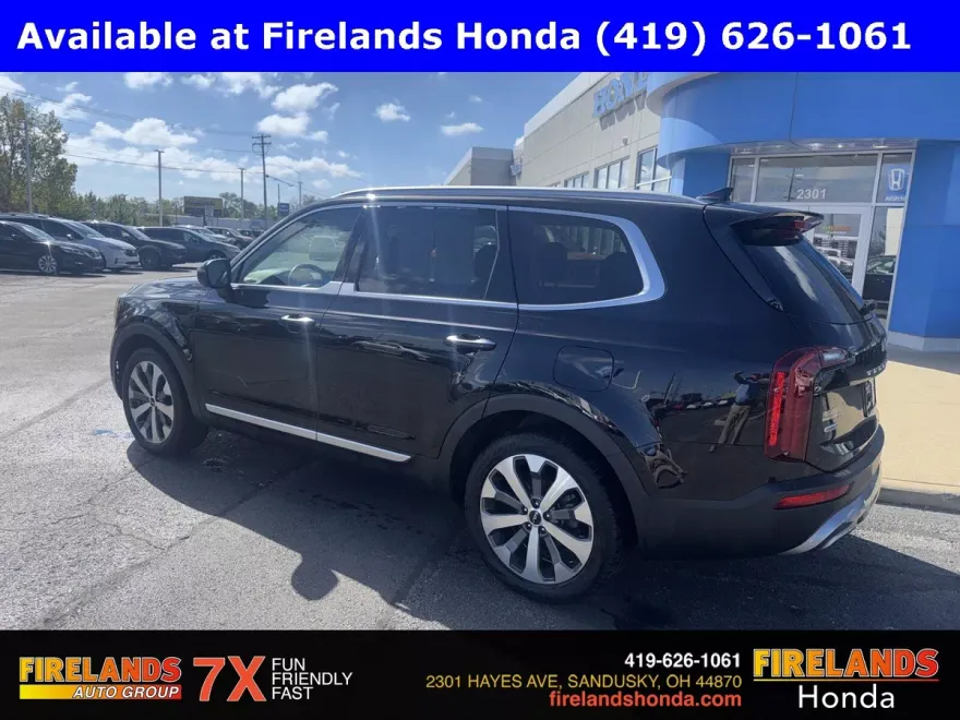 2022 Kia Telluride S photo 1