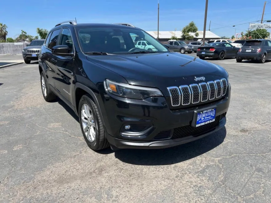 2019 Jeep Cherokee Latitude photo 1