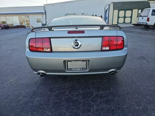 2008 Ford Mustang GT Deluxe photo 4