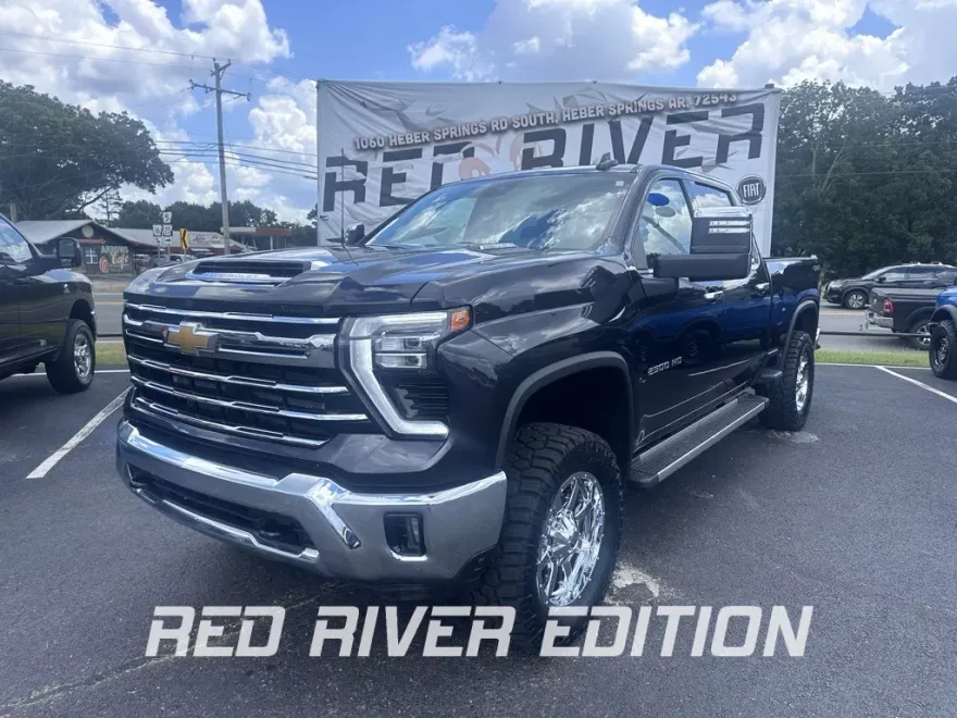 2024 Chevrolet Silverado 2500HD LTZ photo 1