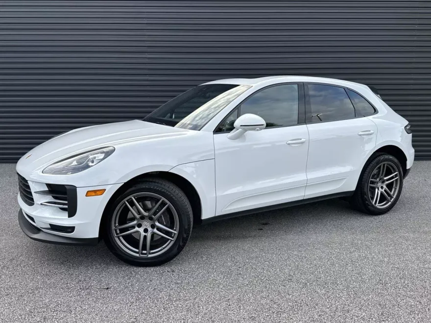 2021 Porsche Macan Base photo 1