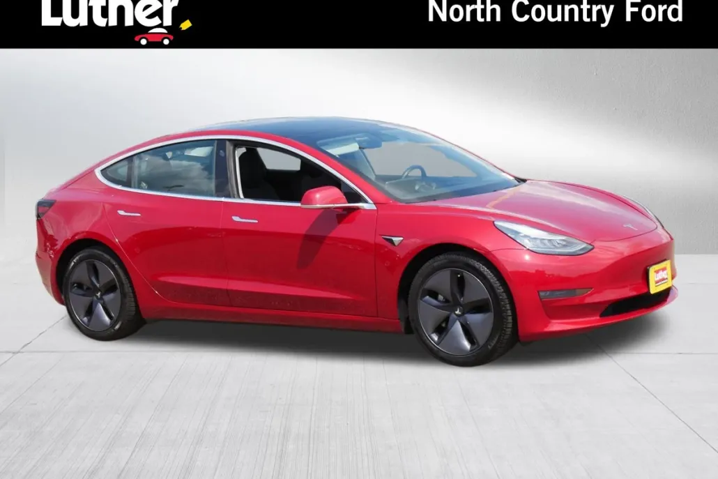 2019 Tesla Model 3 Standard Range photo 1