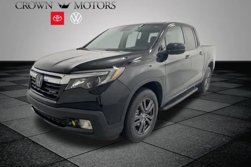 2020 Honda Ridgeline Sport photo 1