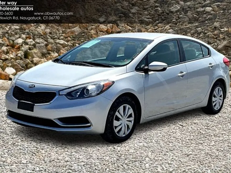 2016 Kia Forte LX photo 1