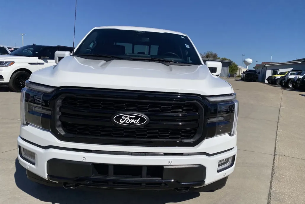 2024 Ford F-150 Lariat photo 1