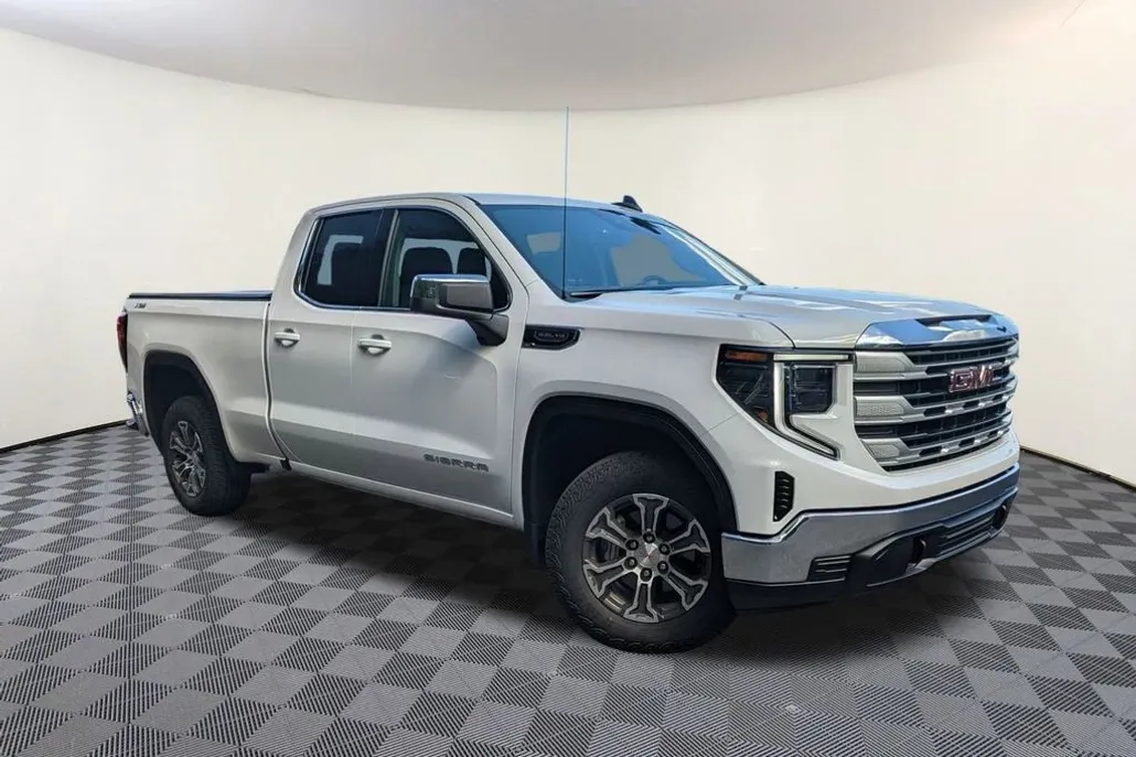 2025 Gmc Sierra 1500 SLE photo 1