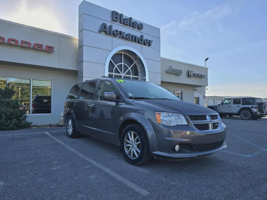 2019 Dodge Grand Caravan SXT photo 1