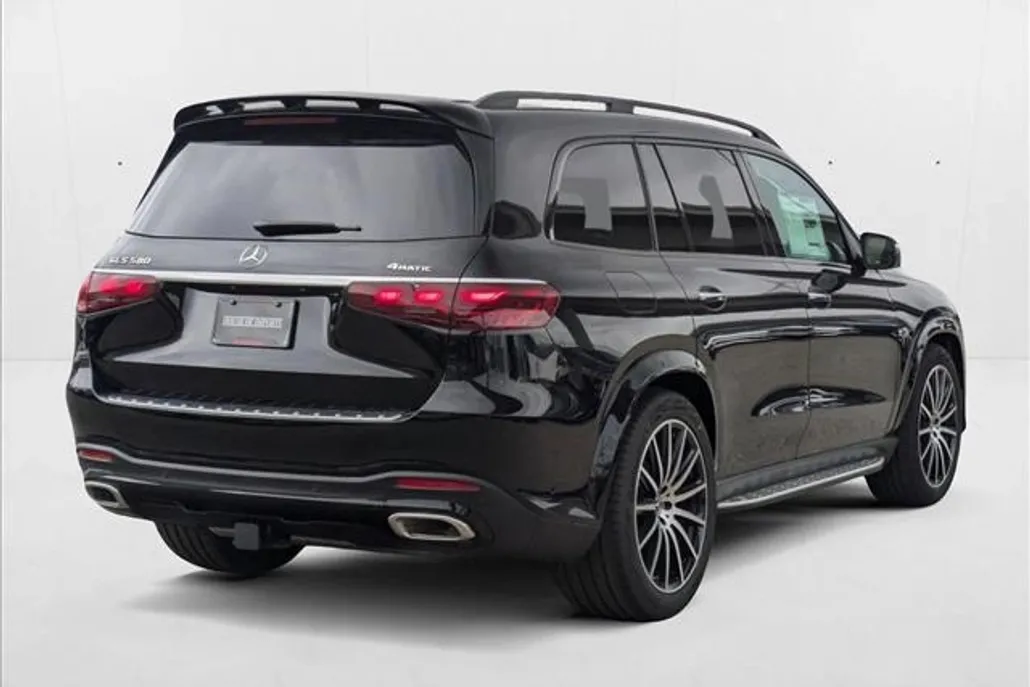 2025 Mercedes Benz GLS 580 4MATIC photo 1