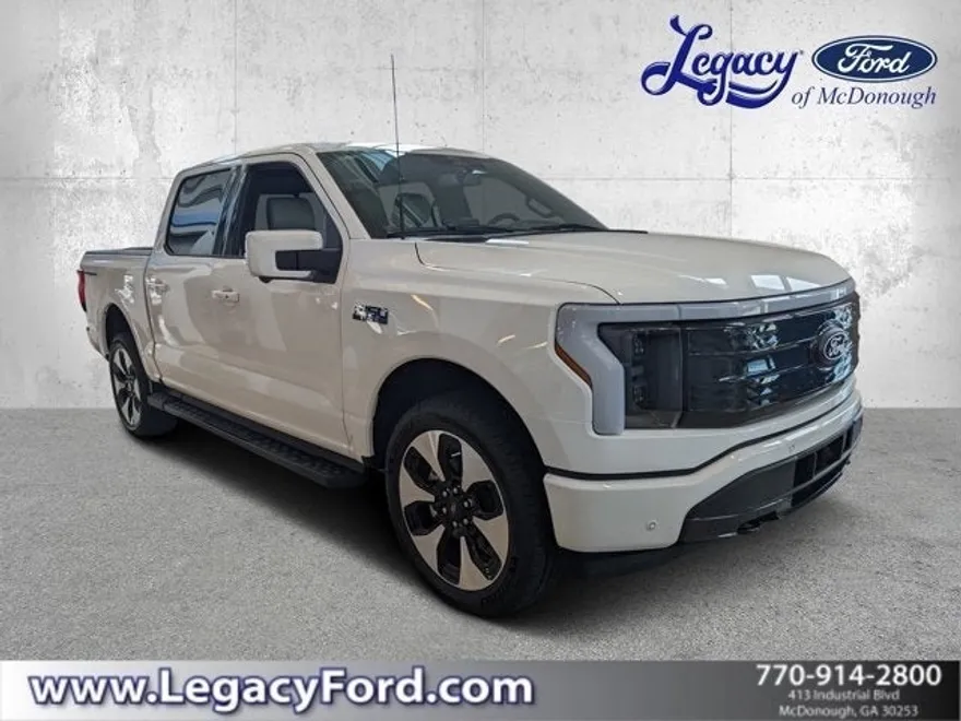 2025 Ford F-150 Lightning Platinum photo 1