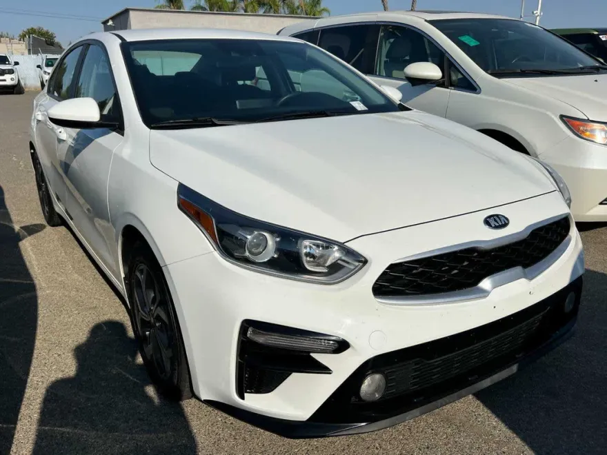 2020 Kia Forte LXS photo 1