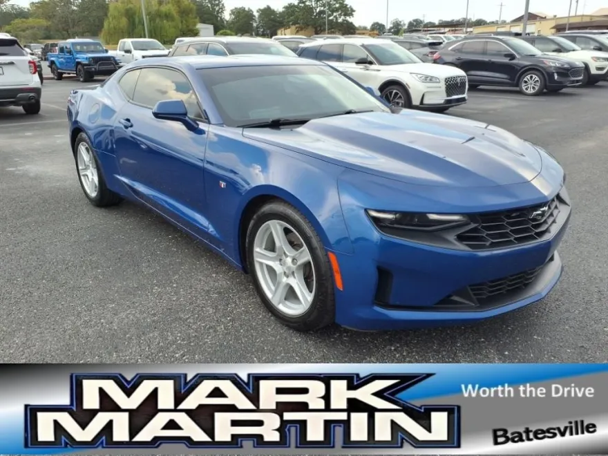 2023 Chevrolet Camaro 1LT Coupe photo 1