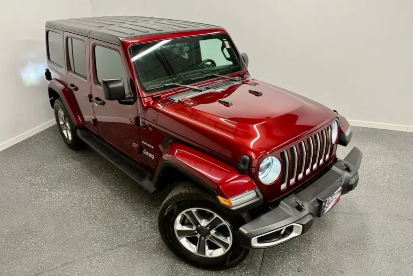 2021 Jeep Wrangler Unlimited Sahara photo 1