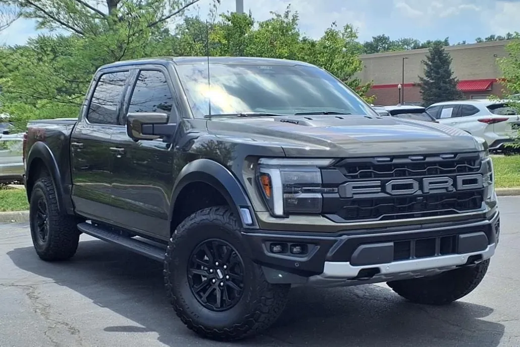 2024 Ford F-150 Raptor photo 1