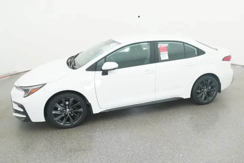 2026 Toyota Corolla SE photo 1