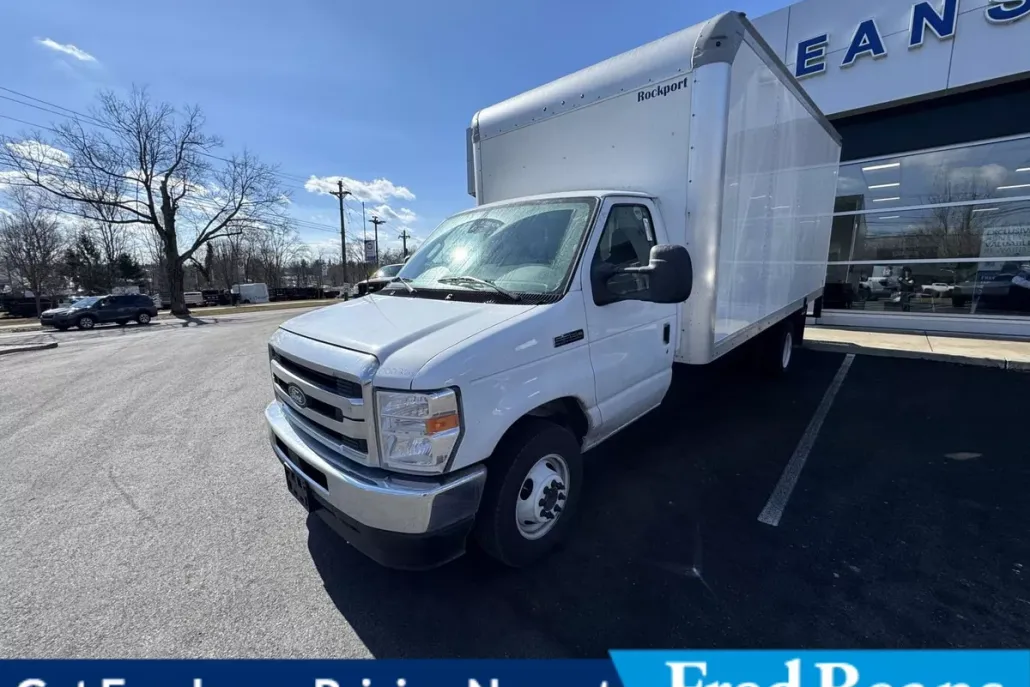 2026 Ford E-350 Base photo 1
