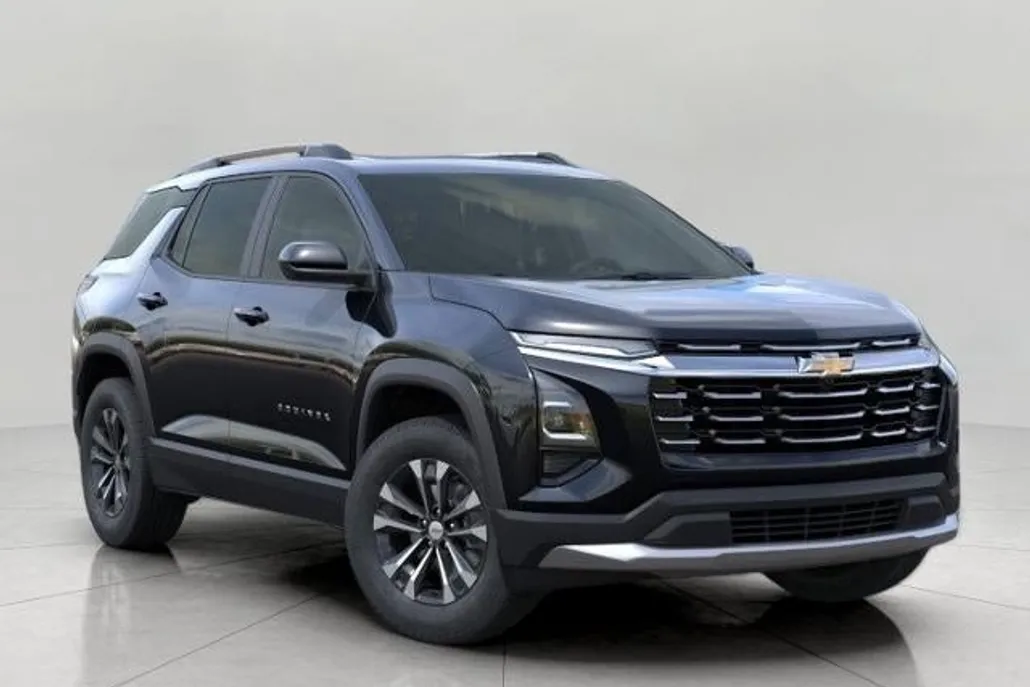 2026 Chevrolet Equinox LT photo 1