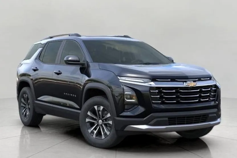 2026 Chevrolet Equinox LT photo 1