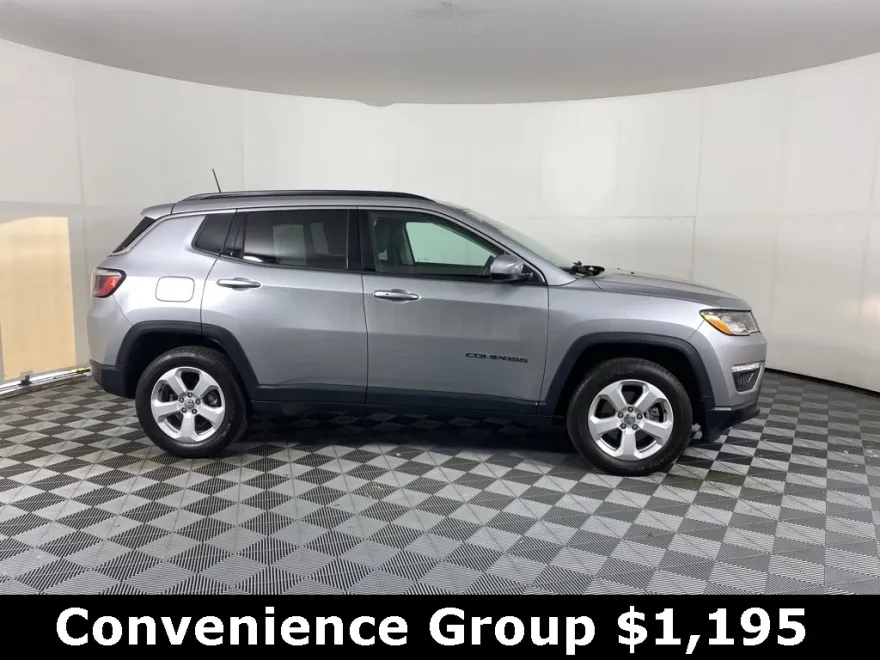 2021 Jeep Compass Latitude photo 1