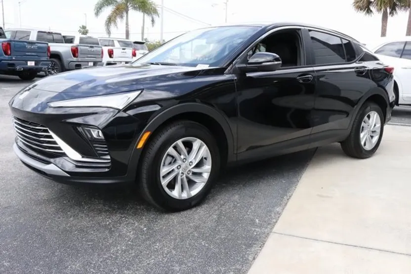 2025 Buick Envista Preferred photo 1