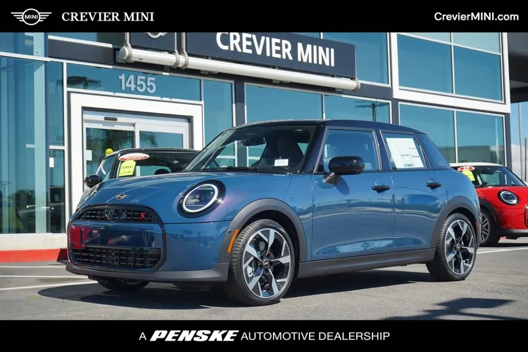 2026 Mini Cooper 4 Door Hardtop S Iconic photo 1