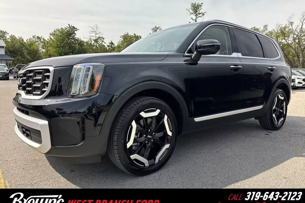 2024 Kia Telluride S photo 1
