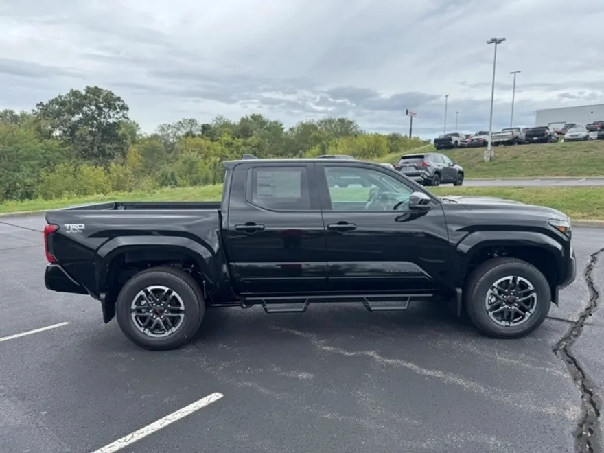2025 Toyota Tacoma TRD Sport 4x4 Double Cab photo 1