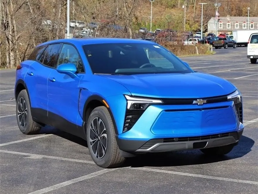 2025 Chevrolet Blazer EV photo 1