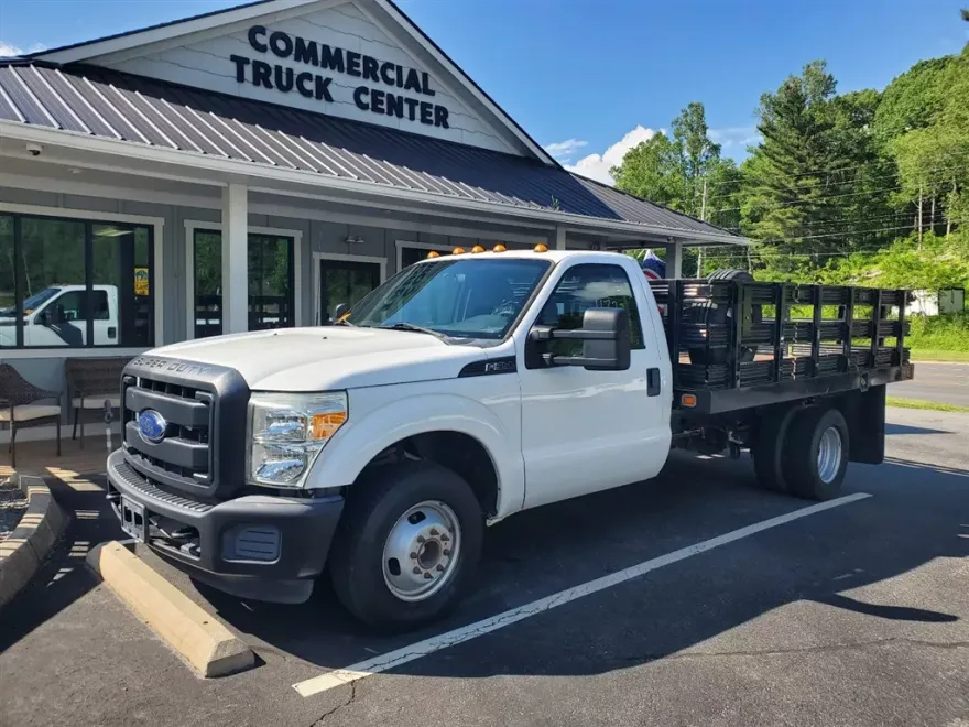 2015 Ford F-350 photo 1