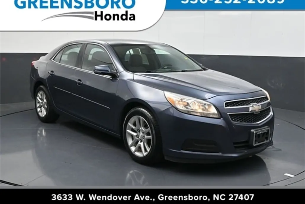 2013 Chevrolet Malibu 1LT photo 1