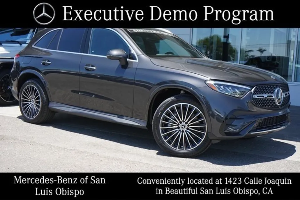 2025 Mercedes Benz GLC 300 photo 1