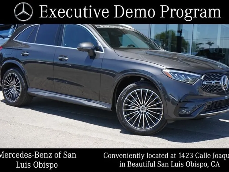 2025 Mercedes Benz GLC 300 photo 1