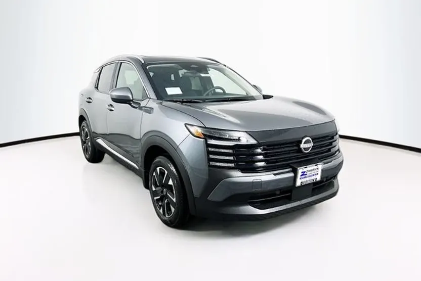 2025 Nissan Kicks SV photo 1