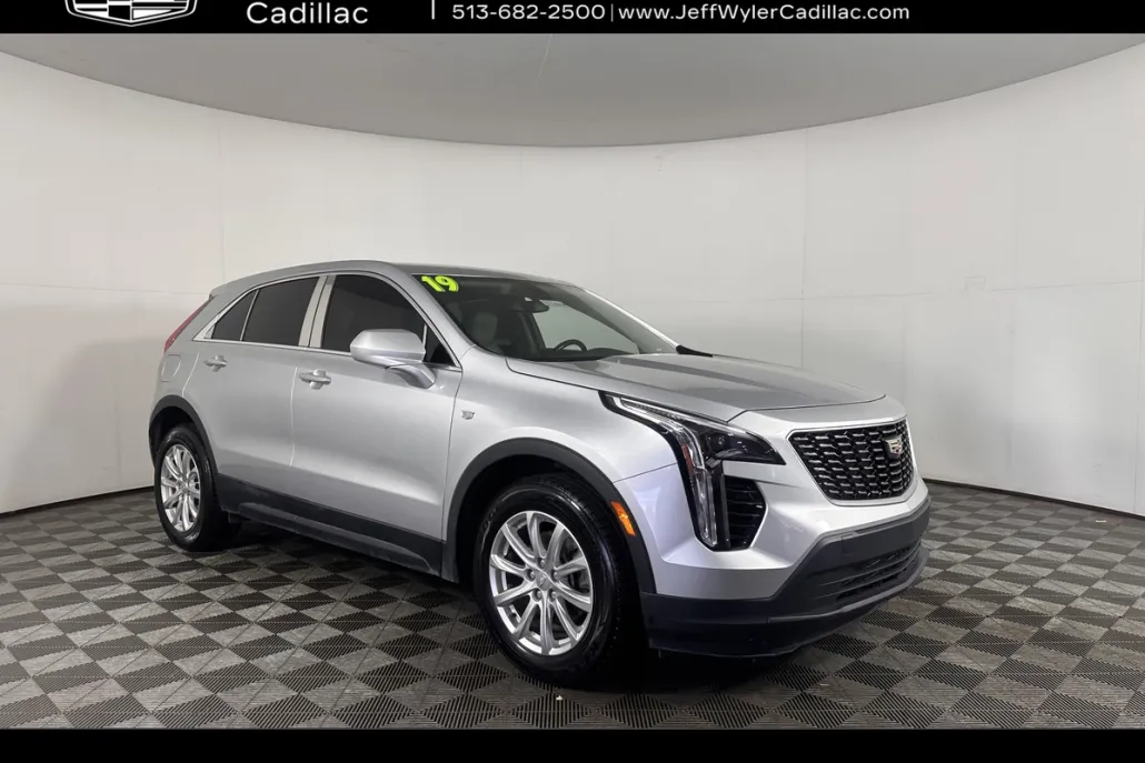 2019 Cadillac XT4 Luxury photo 1