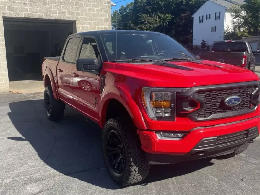 2022 Ford F-150 XLT photo 1