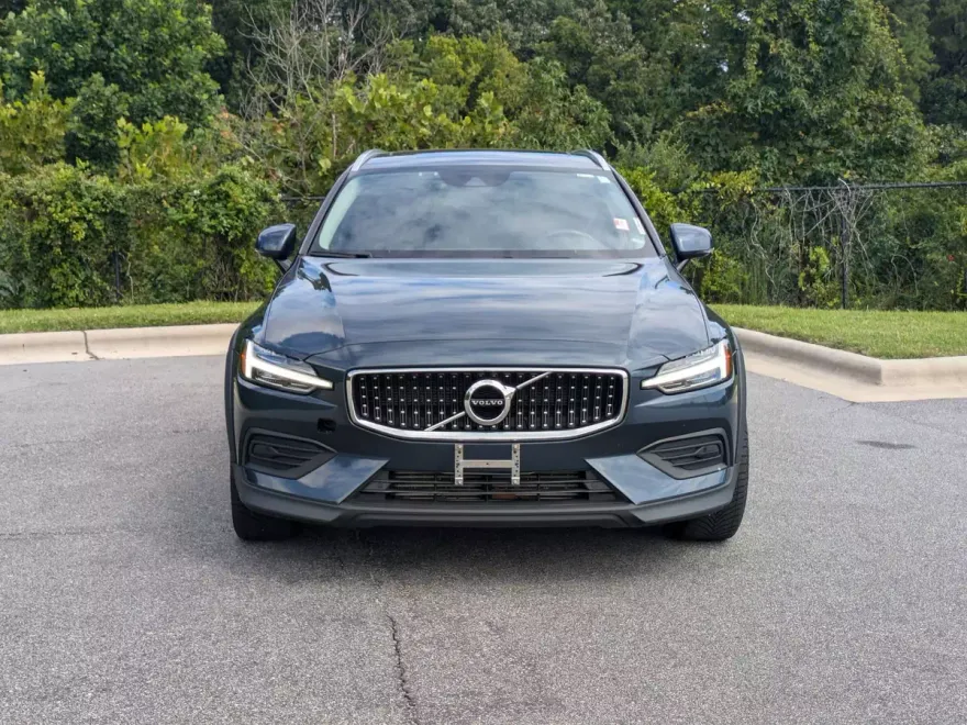 2020 Volvo V60 Cross Country T5 photo 1