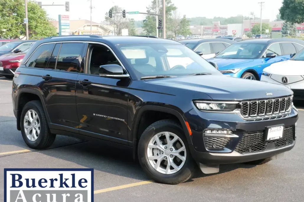 2023 Jeep Grand Cherokee Limited photo 1